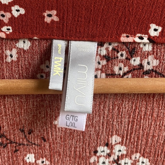 Miiyu Robe from Simons - Picture 3 of 12